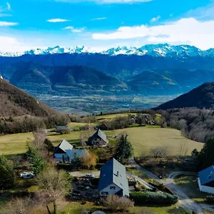 Maison Familiale En Montagne Avec Vue Merveilleuse Sur Le Massif De Belledonne Hébergement de vacances Saint-Bernard (Isere)